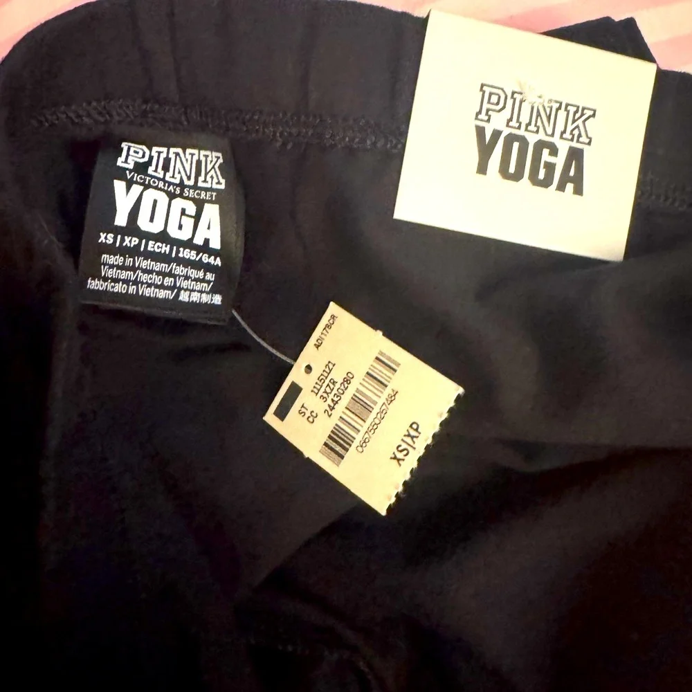 PINK Victoria’s Secret Black high waist Yoga Bike shorts - NWT - Size XS